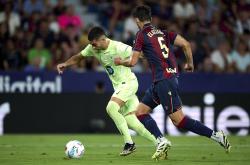 西甲｜巴萨让二追三 客场逆转莱萬(wàn)特