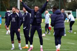 （外代二线）足球——世预赛：法国队备战