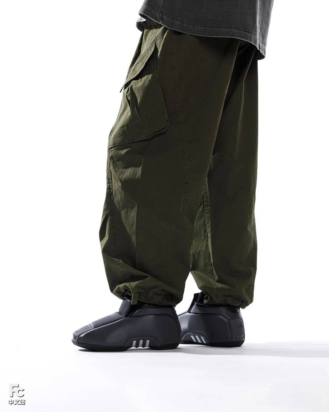 等了 24 年!关于这双「科比二代」我有话要说……