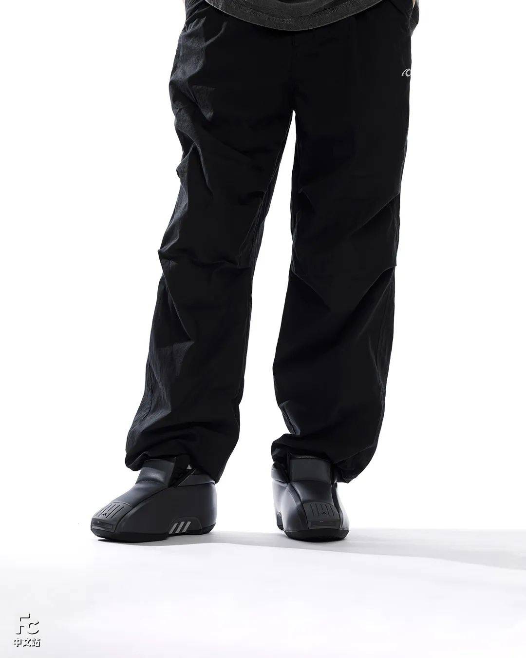 等了 24 年!关于这双「科比二代」我有话要说……