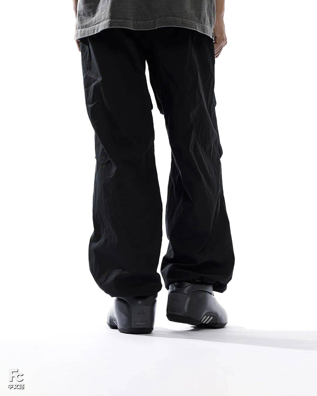 等了 24 年!关于这双「科比二代」我有话要说……