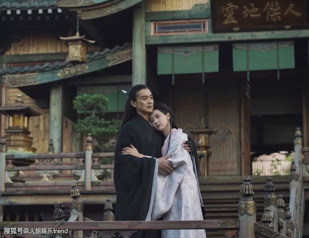 冷幽默让我忽略了陈都灵和周一围这父女感