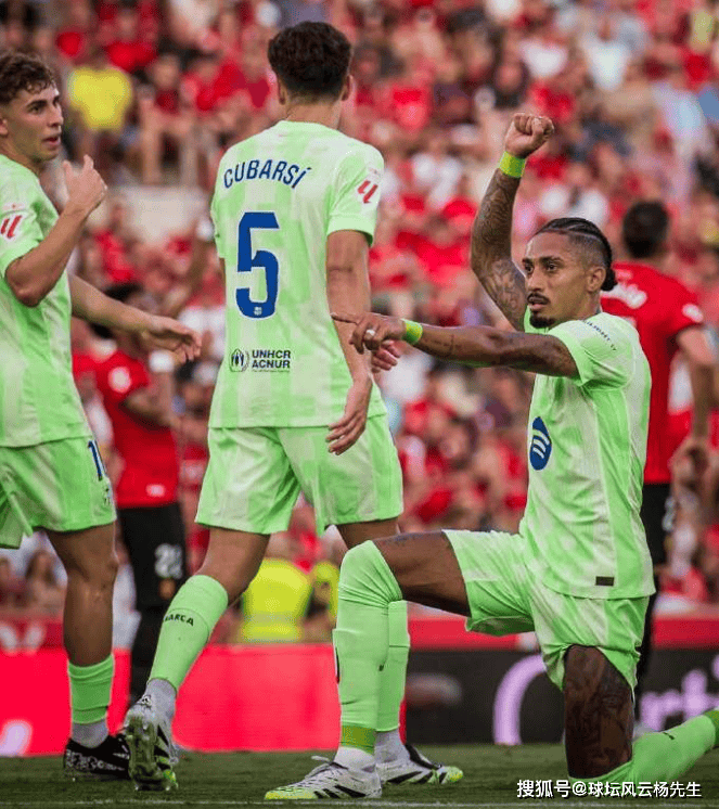 西甲战火重燃,巴萨3-0大胜马洛卡,马洛卡两人染红吞苦果