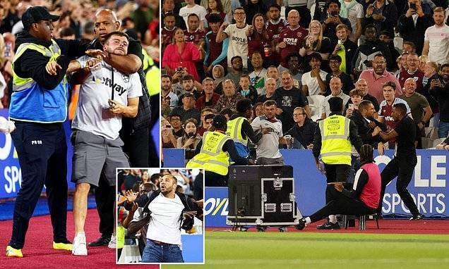 邮报:西汉姆球迷惨败切尔西时冲场宣泄不满,许多球迷提前离场