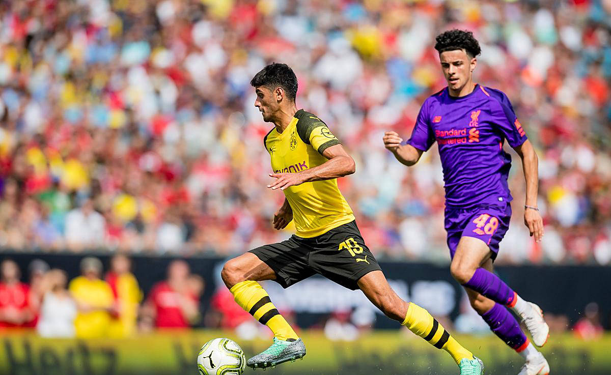 多特蒙德稳胜圣保利,柏林联合迎战斯图加特