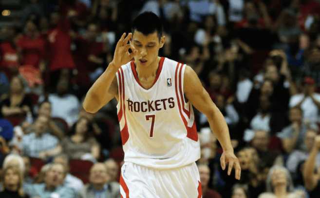 林书豪NBA生涯总薪资超6500万美元，曾获NBA总冠军，“林疯狂”名场面：面对科比轰38分