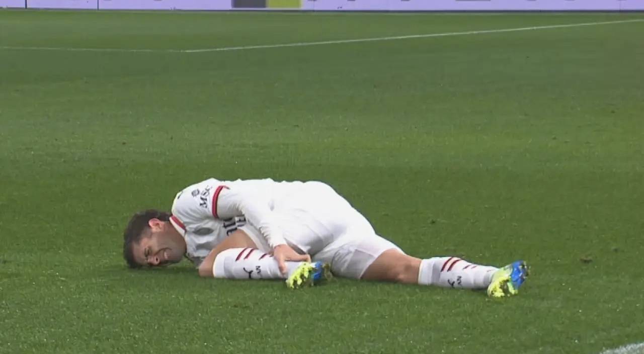 意甲媒体透露:普利西奇手部有些受伤,同时身体肌肉也有疲劳反应,出战博洛尼亚成疑