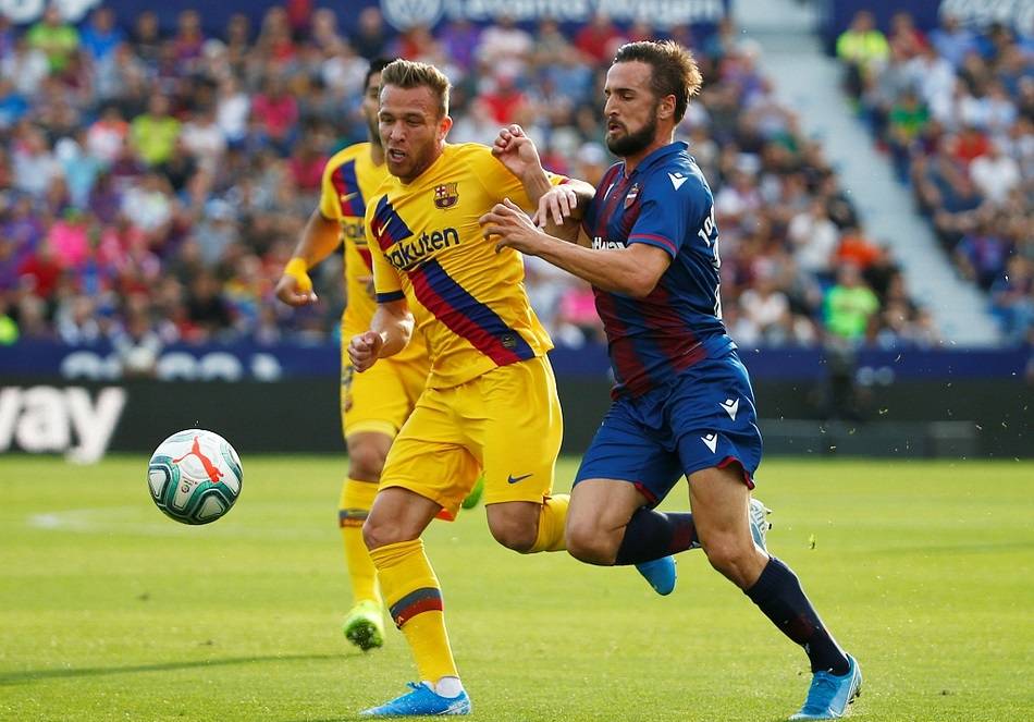 西甲-莱万特2-4巴萨:莱万特有想法,莱万可以上场了|前瞻