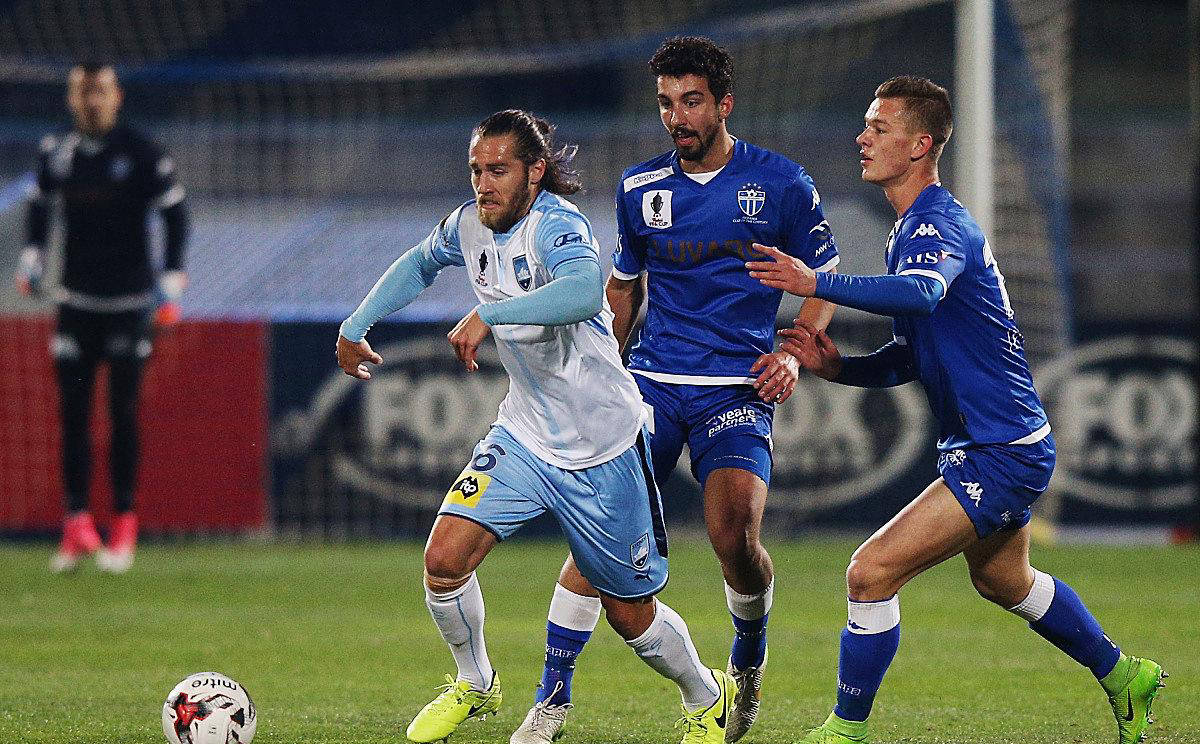 圣保利表现强劲,斯图加特状态低迷