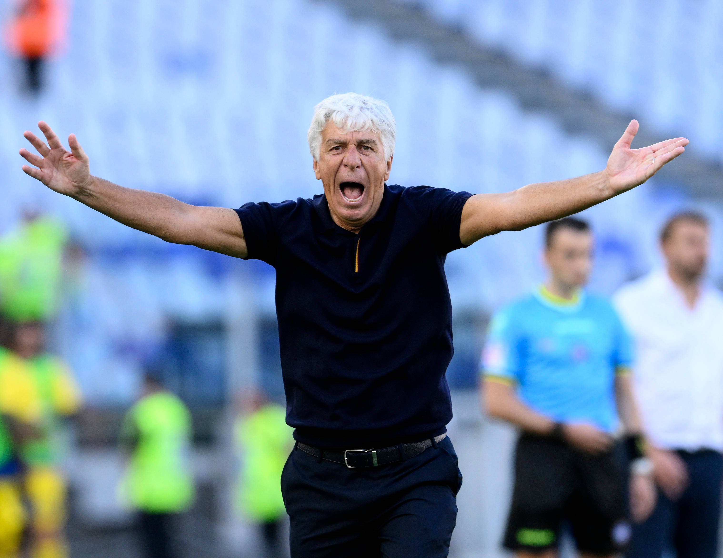 （体育）足球——意甲：罗马胜维罗纳