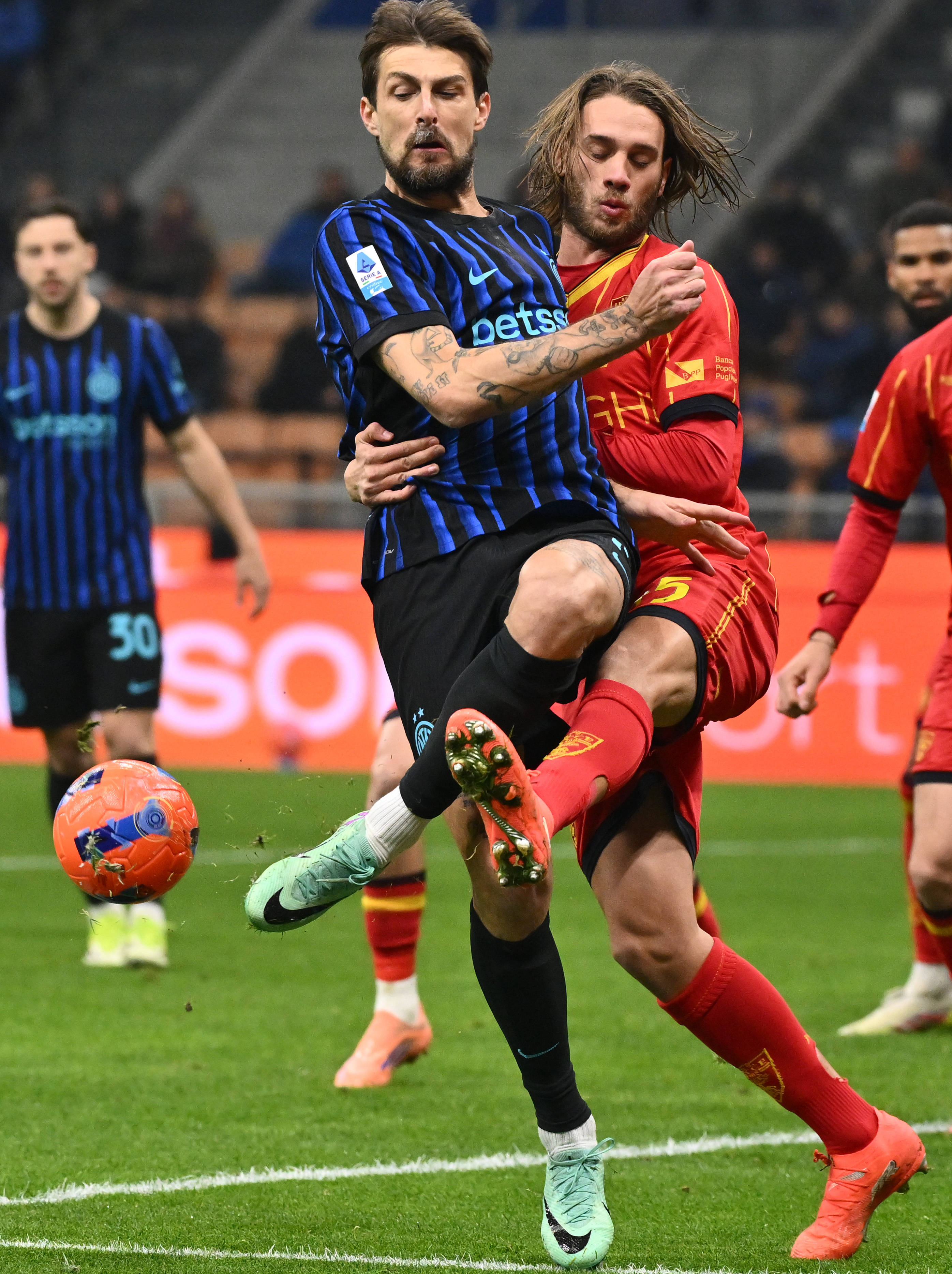 （体育）足球——意甲：国际米兰胜莱切