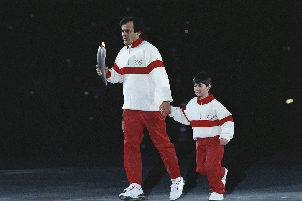 【竞界】当冬奥会遇上足球：与你相会总在低潮时