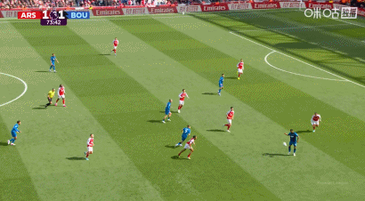 体坛联播｜巴萨大胜西班牙人9分领跑，利物浦止住三连败