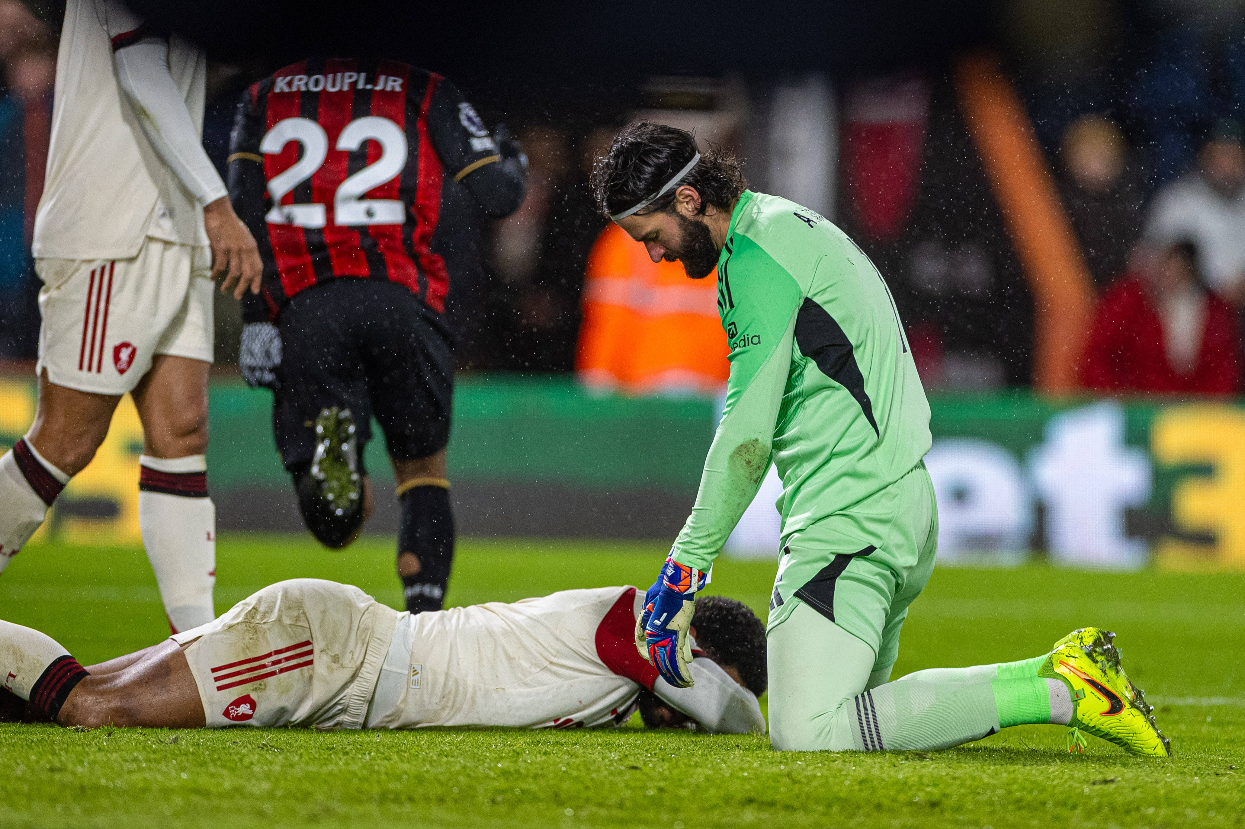 （体育）足球——英超：利物浦不敌伯恩茅斯